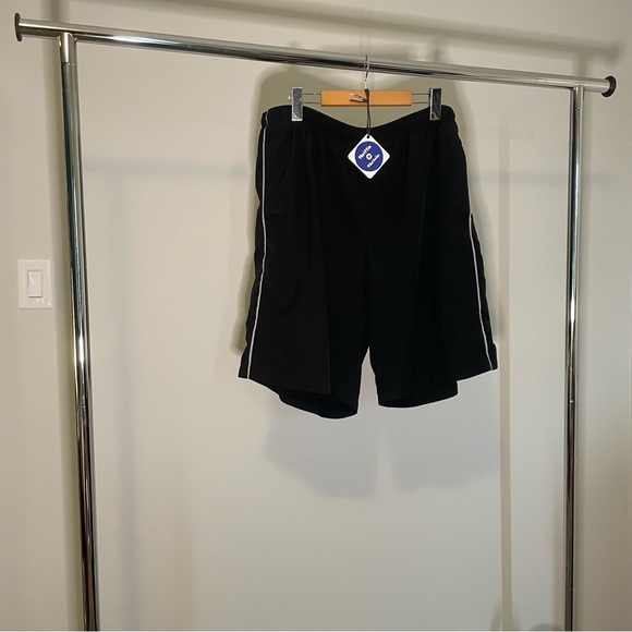 Vintage Nike shorts - Picture 1 of 4